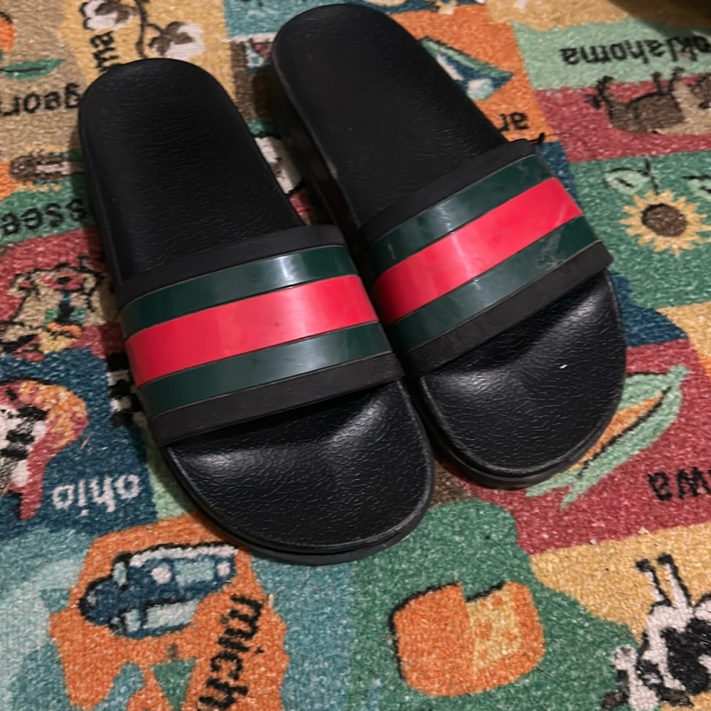 Black Gucci slides